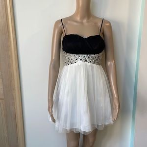 B. Smart dress Homecoming prom Dance